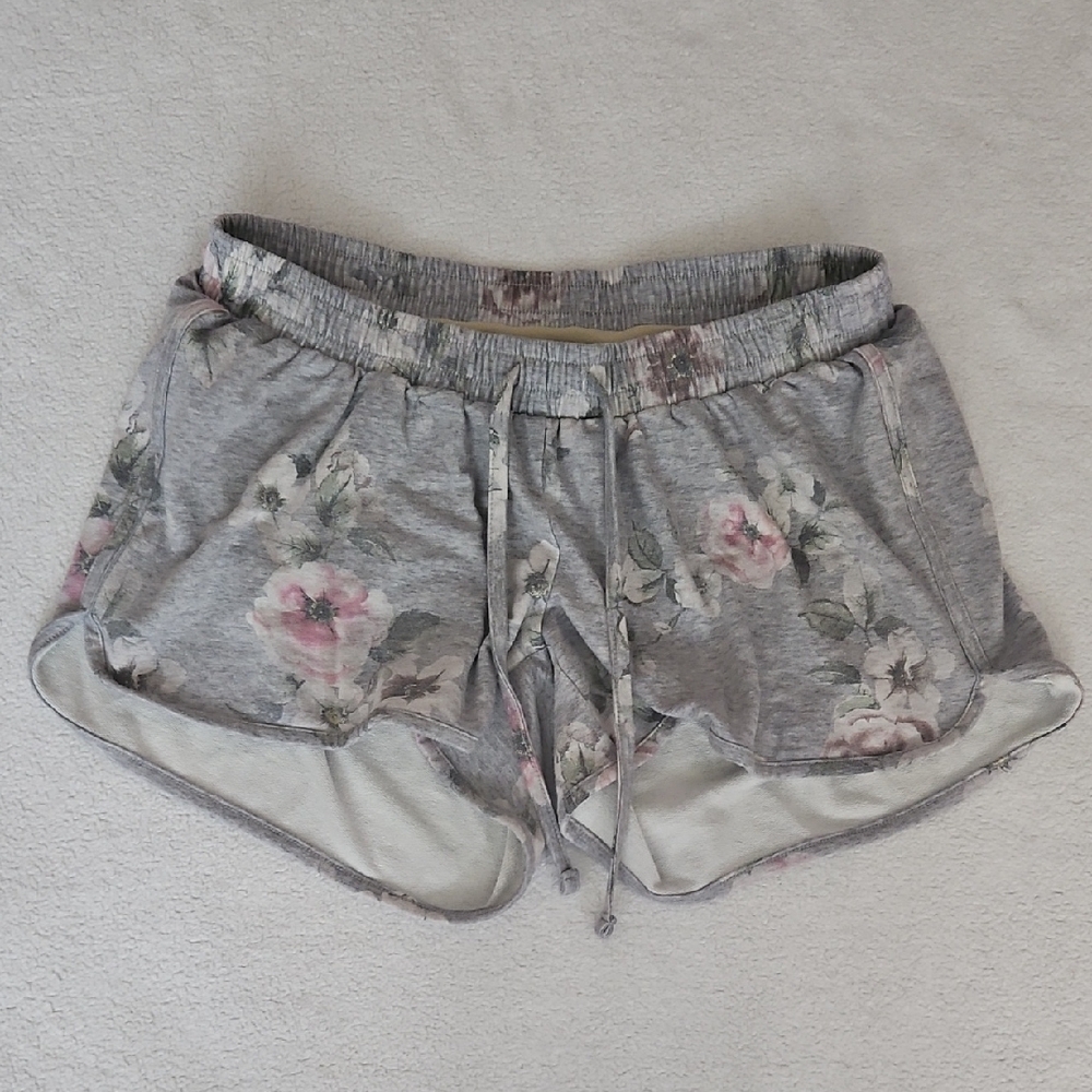 a:glow Floral Gray Athletic Shorts